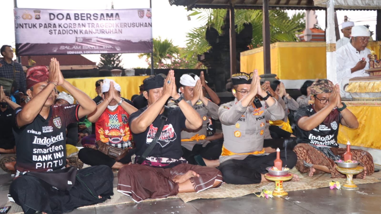 Doa Bersama Polresta Denpasar Untuk Korban Di Stadion Kanjuruhan Malang