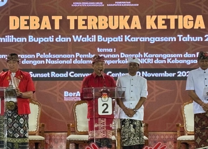 Kuasai Panggung Debat Ketiga, DANA-SWADI Tegaskan Periode Kedua Menyelesaikan Infrastruktur Jalan Hingga Program untuk Kaum Melineal dan Gen Z