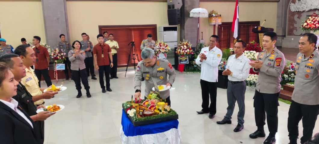 Dirgahayu Ke-44 Satpam, Kapolda Bali Tekankan Saling Jaga Kamtibmas di Era Digitalisasi